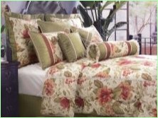 Ringback تتعدد في شرف  Dekorativni jastuci (104 fotografije): Za kauč i za krevet umjesto leđa,  veliki kauč jastuci i pokriva na njima, primjeri u unutrašnjosti