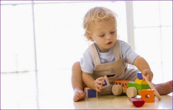 Kako naučiti dijete da čisti igračke