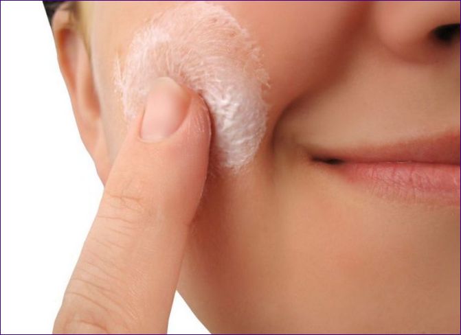 Retinoidna krema za lice: učinak na kožu, značajke primjene, top 5 najboljih proizvoda