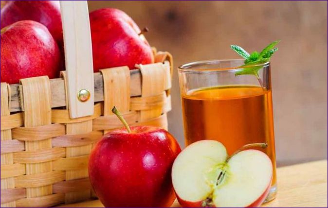 Kako čuvati svježe iscijeđeni sok od jabuke: koliko možete u hladnjaku, na sobnoj temperaturi, smrznuto