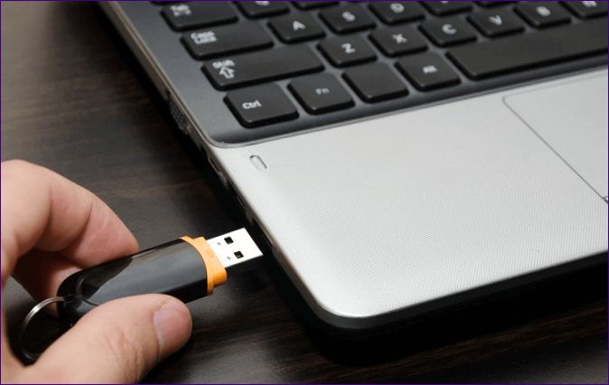 Zašto laptop ne vidi USB flash pogon