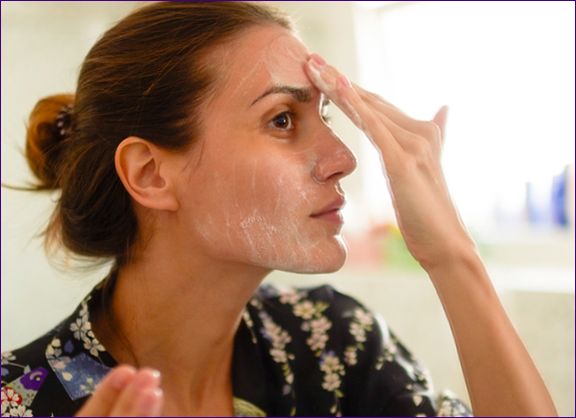Krema za piling kože lica: 5 pravila korištenja i pregled 5 proizvoda