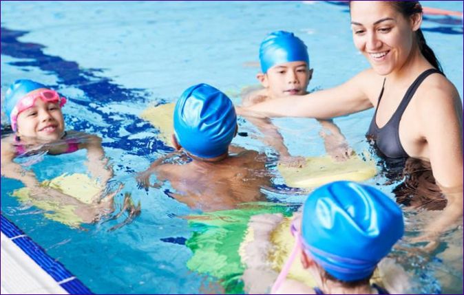 Kako naučiti dijete plivati